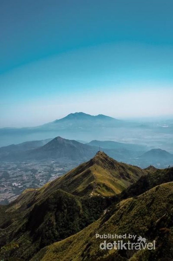 Jalur Wekas gunung Merbabu