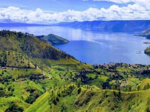 Ada di Indonesia, Ini Danau Vulkanik Terbesar di Dunia