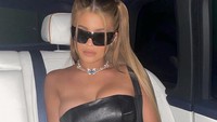 Kylie Jenner juga ternyata termasuk sosok selebriti yang jarang menggunakan bra, meskipun kerap mengunggah foto hanya memakai bra di media sosialnya. Dok. Instagram/kyliejenner