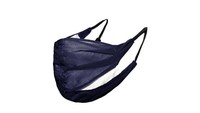 Perancang busana asal Vancouver, Kanada, Lisa Von Tang juga tak ketinggalan merancang masker modis untuk sehari-hari. Salah satu produknya yakni Pleated Face Mask in Navy Chiffon dirancangnya dengan berbahan dasar katun mesir dari Italia. Melansir informasi dari situs resmi perusahaan, harga masker itu dibanderol US$ 64 atau sekitar Rp 923.000. Istimewa/Dok. Lisa Von Tang.