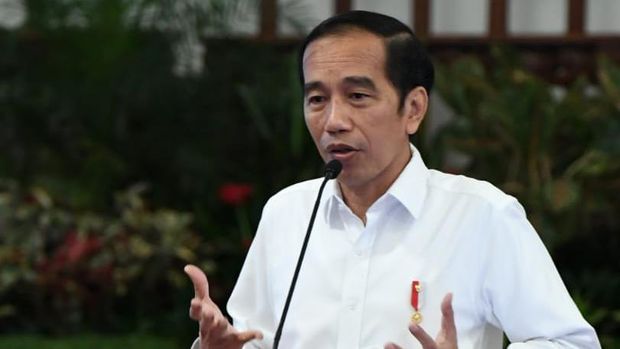 Presiden Joko Widodo memimpin rapat terbatas di Istana Negara, Jakarta, pada Selasa, (7/7/2020). (Biro Pers Sekretariat Presiden/ Kris)