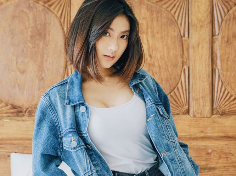 Rachel Florencia, Wibu Merangkap Istri Online Ribuan Umat