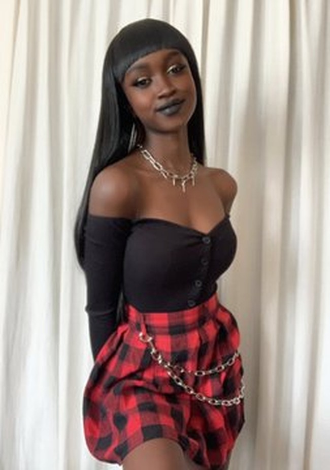 Shirleen mengaku bahwa dirinya memang sudah menggemari anime sejak lama, sehingga dirinya sangat bersemangat untuk berdandan cosplay untuk pertama kalinya. Namun sebelumnya memang ada keraguan dalam diri Shirleen, mengingat banyak teman-teman kulit hitamnya yang juga sering menjadi korban rasisme ketika memposting foto cosplay. Foto: Twitter @litdesu