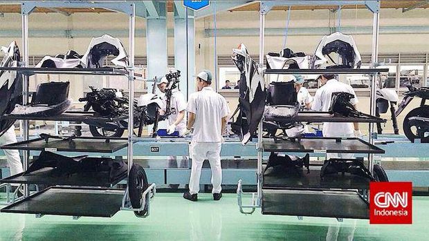 Situasi Produksi Motor di Astra Honda Motor, Karawang, Jawa barat, Kamis (11/12). (Noor Aspasia Hasibuan)