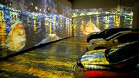 Sedianya diadakan sejak awal Mei, pameran itu pun baru terlaksana pada Jumat lalu (3/7) berbarengan dengan diadakannya relaksasi di Toronto. Metode Drive-in itu pun dipilih untuk tetap memberikan kenyamanan melihat pameran di tengah pandemi COVID-19 (AFP)