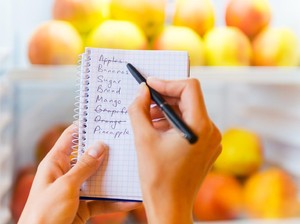 Perlu Dicek: List Belanja untuk Emak-emak di Tengah Bulan!