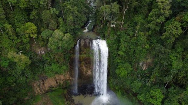 Air terjun di Lampung Barat.