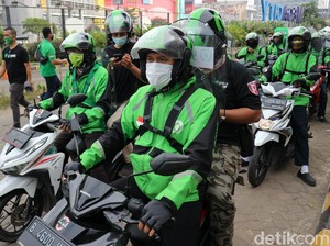 Omnibus Law Cipta Kerja Diklaim Untungkan Ojol