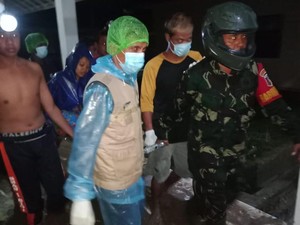Video RSUD Torabelo Sigi Diterjang Banjir, Pasien Panik