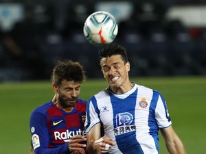 Gerard Pique Sepedaan ke Stadion Saat Mau Tanding, Kena Demam Gowes?