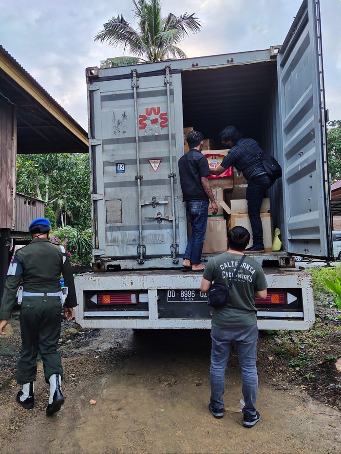 Bea-Cukai Sulsel menggagalkan peredaran rokok ilegal senilai Rp 2,6 miliar (dok. Istimewa)