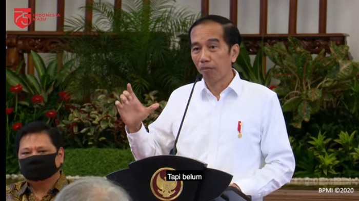 Ekspresi dan gestur Presiden Jokowi dalam raker 7 Juli 2020, diunggah Setpres 8 Juli 2020. (Dok YouTube Setpres)