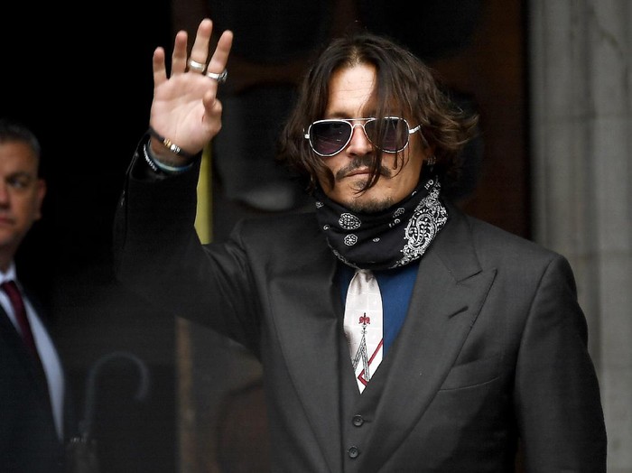 Johnny Depp Johnny Depp hadir di Pengadilan Tinggi London, Rabu (8/8/2020) untuk persidangan pencemaran nama baik melawan tabloid The Sun. Foto: AP Photo/Alberto Pezzali