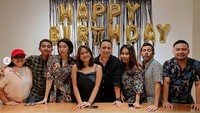Keduanya pun terlihat kompak dengan busana senada. Dok. Instagram/lalamarionmj
