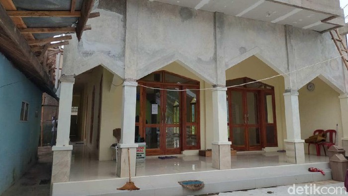 Masjid di Sumedang ditutup gegara jemaah positif Corona