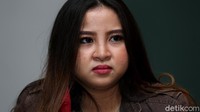 Perubahan sang ayah, sebut Melan, sudah terlihat sejak masih berada di LP Nusakambangan. Melan menyebut sisi religius ayahnya terlihat saat melakukan pelayanan.