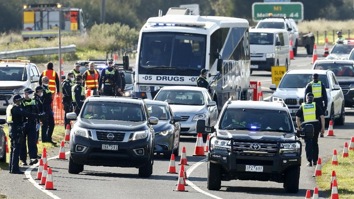 Melbourne Kembali di Lockdown Selama 6 Pekan Sekitar lima juta orang di Melbourne, Australia mulai menjalani masa lockdown untuk mengendalikan virus Corona pada Kamis (9/7/2020).