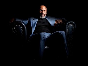 Mike Tyson, Si Leher Beton Menangis Gara-gara Bahas Ini