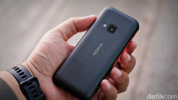 Ponsel ini ditenagai chipset MT6260A dengan RAM 8GB. Foto: Adi Fida Rahman/detikINET