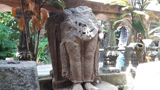 Penemuan arca di kompleks pemakaman di Boyolali