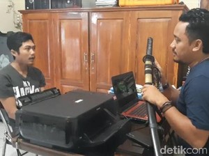 Tebas Rekan Kerja dengan Pedang, Pemuda Banyuwangi Diciduk Polisi