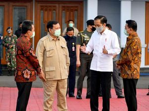 Apakah UU Pemilu Memungkinkan Jokowi-Prabowo Vs Kotak Kosong?
