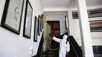Anies pun menyebut, berdasarkan laporan Dinas Kesehatan, anak-anak jadi salah satu yang rentan terkena COVID-19.