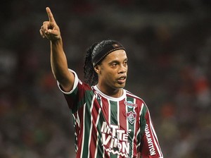 Ronaldinho Ungkap Nyaris Gabung dengan Man United