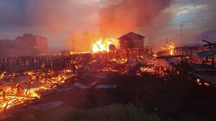 Sekolah dan sejumlah rumah di Kukar, Kaltim, kebakaran, Kamis (9/7/2020).