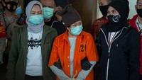 Maria tiba usai diekstradisi dari Serbia setelah tertangkap di Bandara Internasional Nikola Tesla Beograd, Serbia, pada 16 Juli 2019. ANTARA FOTO/Aditya Pradana Putra.
