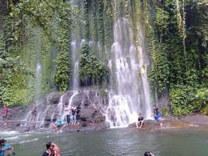 5 Air Terjun Cantik dari Bengkulu