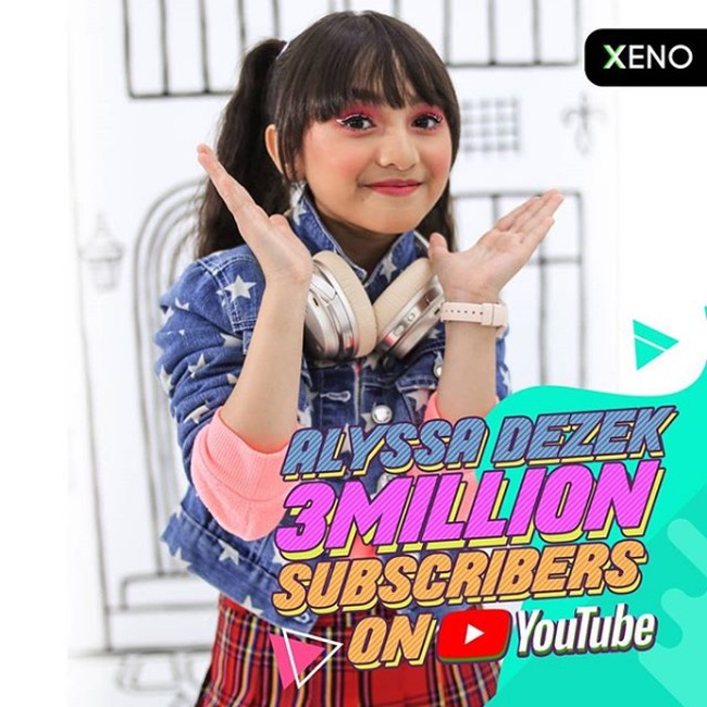 Unggahan Alyssa Dezek yang berpose bersama mobil mewah barunya itu sempat menjadi kontroversi. Sejumlah netizen mengkritik orangtuanya yang dianggap tidak membantu Alyssa mengatur keuangan dengan baik. Menurut sebagian netizen seharusnya anak sekecil Alyssa belum perlu memiliki mobil yang begitu mewah. Uang yang didapat dari YouTube seharusnya bisa diinvestasikan untuk pendidikannya. Foto: Instagram @alyssa_dezek_official