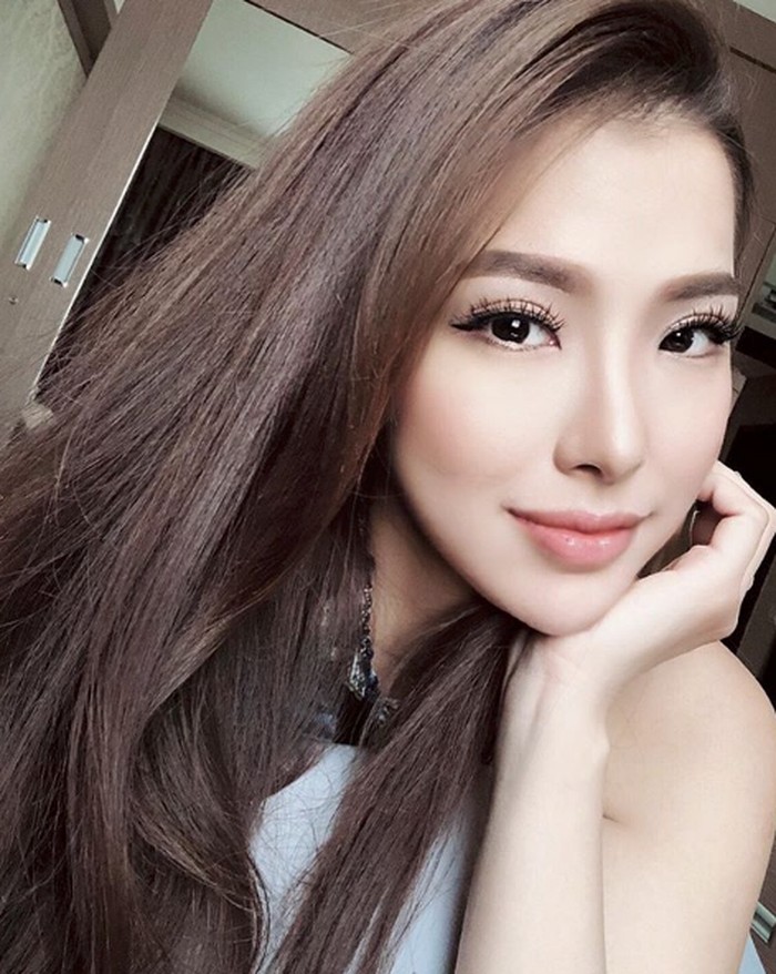 Angela Tee Angela Tee