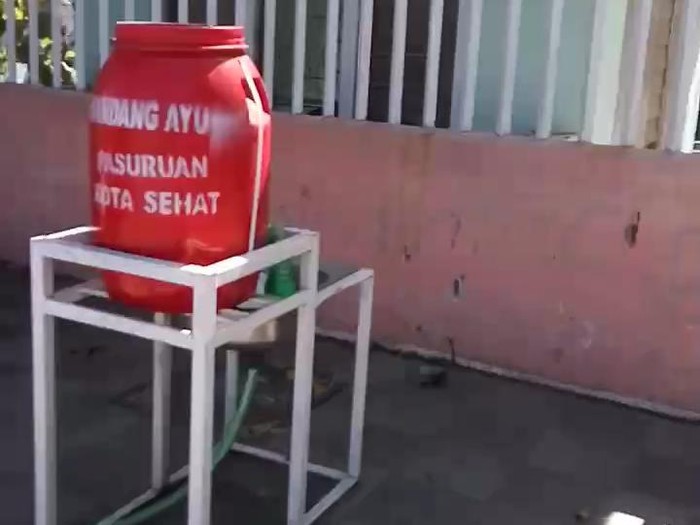 bak cuci tangan di pasuruan isi bangkai tikus