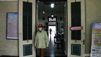 Pemberian santunan ini dalam rangka memperingati 45 tahun berkarya di Indonesia.