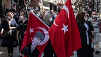 Indeks kepercayaan konsumen inilah yang menjadi harapan daya jual beli di Turki terus meningkat sehingga krisis keuangan di Turki bisa normal kembali.  