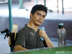 El Ibnu Vokalis Elkasih Masih Bisa Bahagia Walau Dicampakkan Keluarga