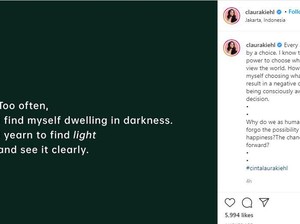 Tulis Kata-kata Filosofis di Instagram, Ada Apa dengan Cinta Laura?