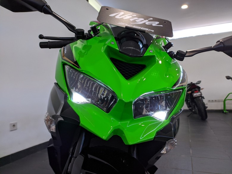 Kawasaki Ninja ZX-25R Kawasaki Ninja ZX-25R