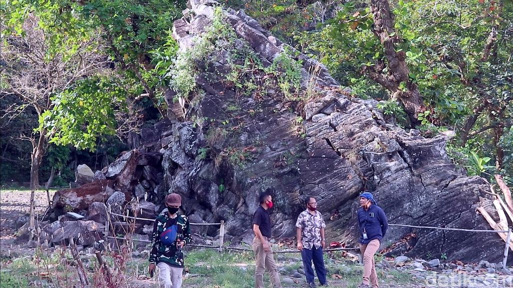 Katanya Ini Pintu  Gerbang  Menuju Kerajaan Laut Selatan