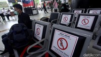 Diketahui, PT KAI sebelumnya juga sudah mengoperasikan lima perjalanan KA jarak jauh secara bertahap sejak 12 Juni.