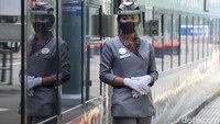PT KAI juga menambahkan Kereta Luxury pada rangkaian KA Sembrani dan Argo Parahyangan, setelah sebelumnya dirangkaikan pada KA Turangga (Gambir-Surabaya Gubeng pp) untuk memberikan kenyamanan ekstra kepada para pelanggan kereta api selama dalam perjalanan.