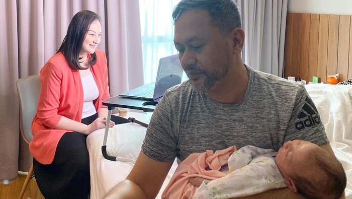 Mona Ratuliu, Indra Brasco, dan anak keempat