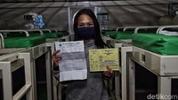 Saat new normal sejumlah persyaratan penumpang kapal harus di penuhi seperi menyediakan SIKM, surat rapid test dan kartu kuning kesehatan dari petugas kesehatan pelabuhan.