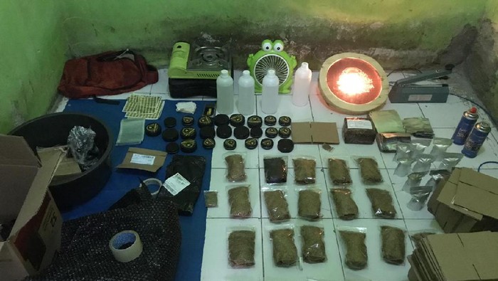 Polisi Gerebek Rumah Produksi Narkoba Gorila di Bogor