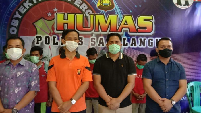 Polres Sarolangun Jambi menangkap 7 orang pekerja tambang ilegal (dok. Polres Sarolangun)