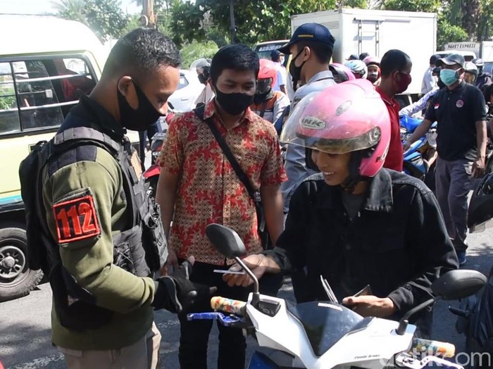razia besar-besaran untuk menerapkan protokol kesehatan