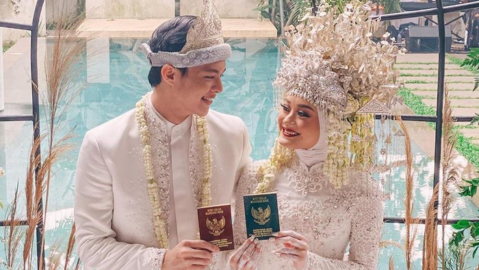 44+ Foto Nikah Dinda Hauw Dan Rey Mbayang Gif