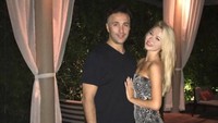 Ia pun mengeluhkan hal tersebut karena tak memiliki pemasukan sementara perusahaannya rintisannya dan sang istri tak lagi jadi miliknya. Dok. Instagram