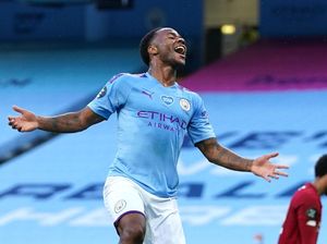 Barcelona dan Man City, Mau Tukeran De Jong dan Sterling?